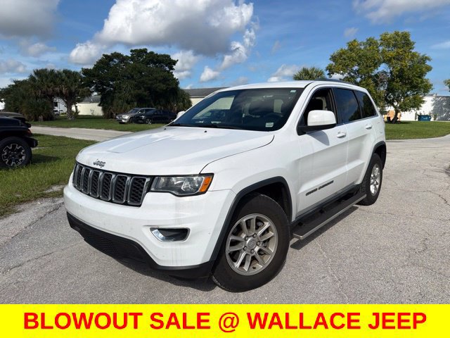 Used 2018 Jeep Grand Cherokee Laredo RWD image 1