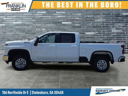 Used 2024 Chevrolet Silverado 2500 LT w/ Convenience Package AWD/4WD image 2