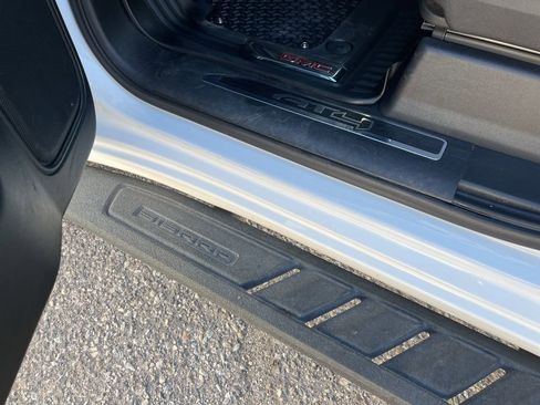 Used 2022 GMC Sierra 1500 AT4 w/ AT4 Premium Package image 29