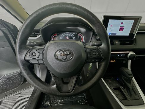 Certified 2025 Toyota RAV4 LE FWD image 15
