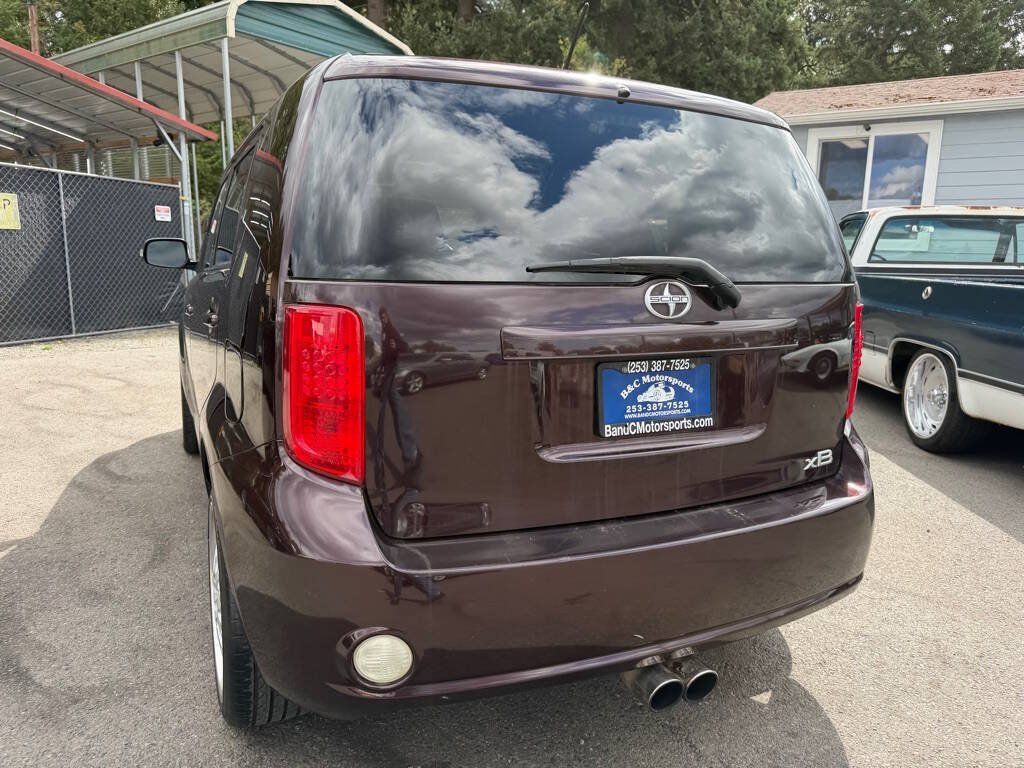 Used 2009 Scion xB FWD image 24
