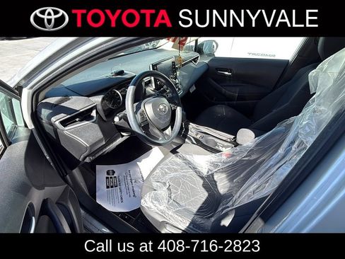 Certified 2025 Toyota Corolla LE FWD image 4