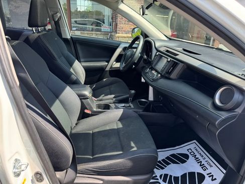 Used 2016 Toyota RAV4 XLE AWD/4WD image 35