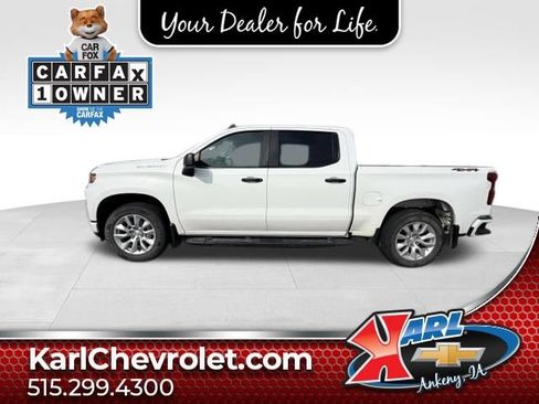 Used 2020 Chevrolet Silverado 1500 Custom w/ Custom Value Package AWD/4WD image 1