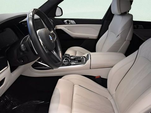 Used 2022 BMW X7 xDrive40i w/ M Sport Package AWD/4WD image 22