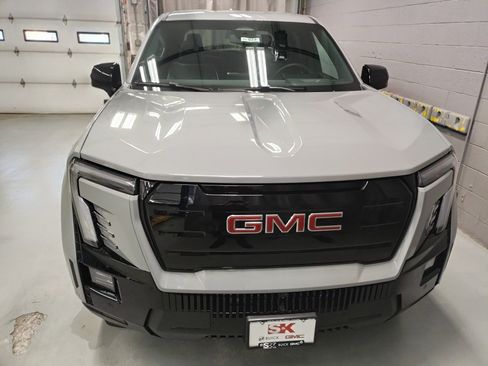 New 2026 GMC Sierra EV Elevation image 6