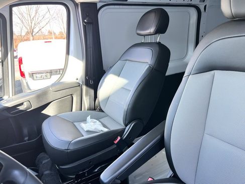 Used 2023 RAM ProMaster 2500 image 20
