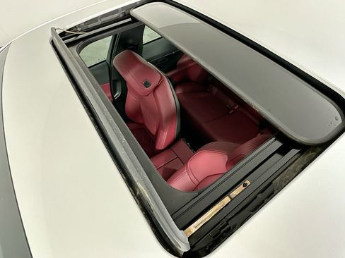 Used 2025 BMW 530i w/ M Sport Package image 22