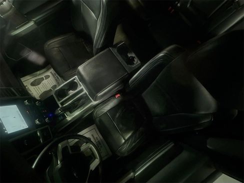 Used 2017 Ford F150 Lariat w/ Equipment Group 502A Luxury image 23