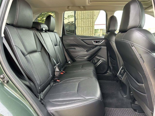 Used 2023 Subaru Forester Touring AWD/4WD image 13