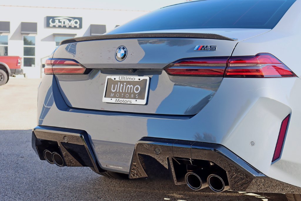 Used 2025 BMW M5 w/ Carbon Package AWD/4WD image 56