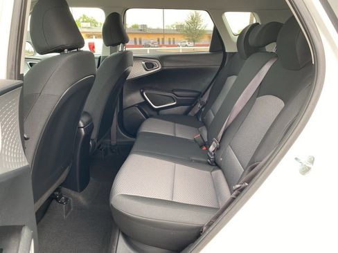 Used 2025 Kia Soul LX w/ LX Technology Package image 20