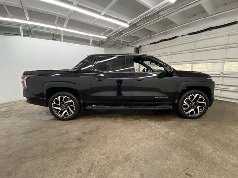 Used 2024 Chevrolet Silverado EV RST image 7