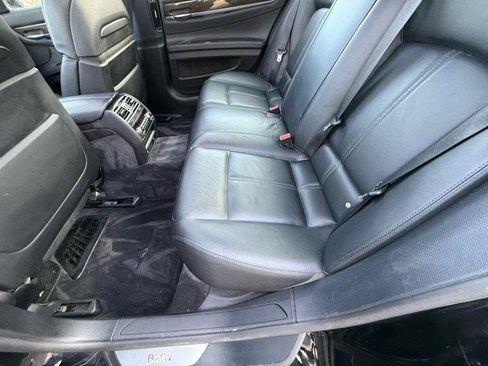 Used 2009 BMW 750i RWD image 49