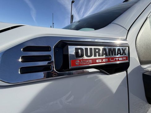 Used 2024 GMC Sierra 3500 Pro w/ Convenience Package AWD/4WD image 18