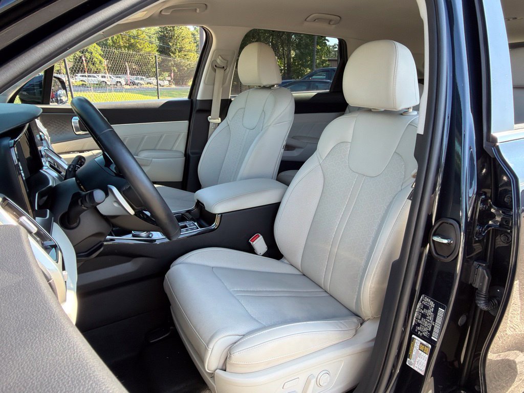 Certified 2024 Kia Sorento SX Prestige AWD/4WD image 19
