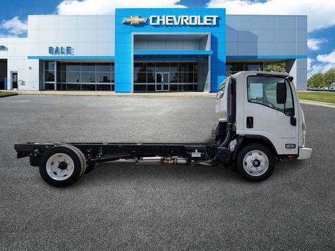 New 2025 Chevrolet Low Cab Forward RWD image 2