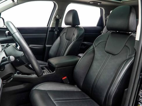 Used 2025 Kia Sorento S w/ Panoramic Sunroof Package FWD image 37