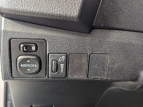 Used 2015 Toyota Corolla S FWD image 12