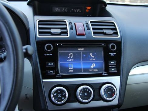 Used 2015 Subaru Crosstrek 2.0i Premium image 23