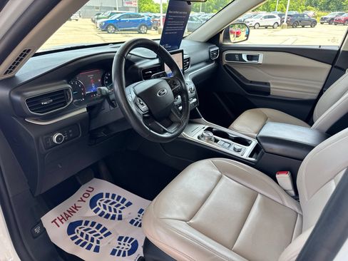 Certified 2020 Ford Explorer XLT w/ Equipment Group 202A AWD/4WD image 23