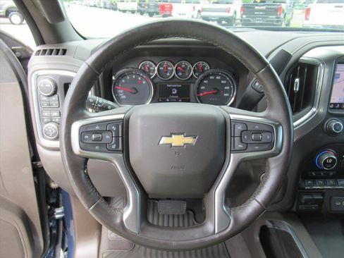 Used 2020 Chevrolet Silverado 1500 LTZ w/ LTZ Premium Package image 16