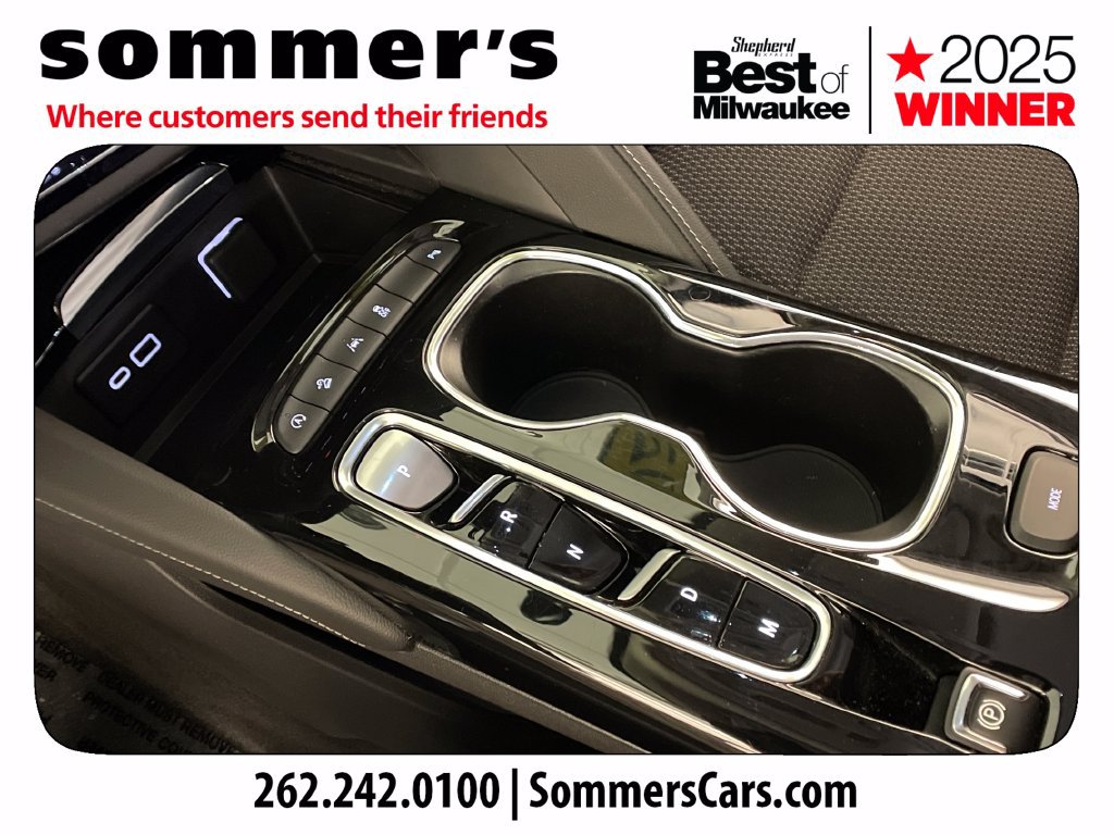 Used 2023 Buick Envision Preferred w/ Sport Touring Package AWD/4WD image 20