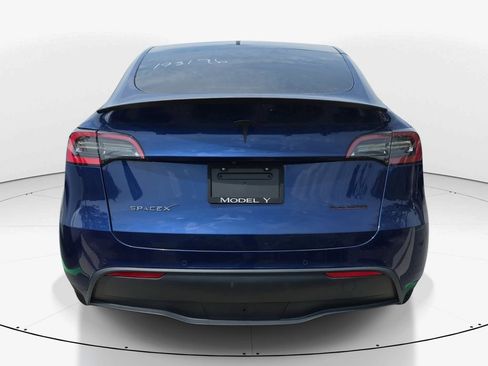 Used 2021 Tesla Model Y Long Range AWD/4WD image 5