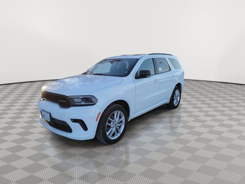 Used 2024 Dodge Durango GT image 4