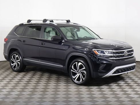 Used 2023 Volkswagen Atlas SEL AWD/4WD image 2