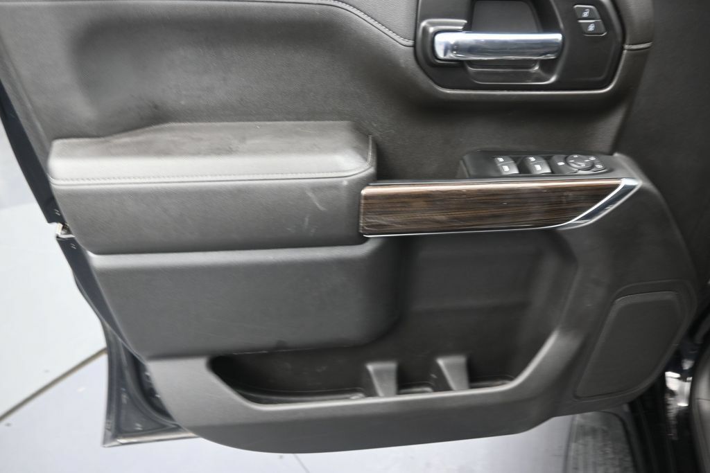 Used 2022 Chevrolet Silverado 1500 LT RWD image 11