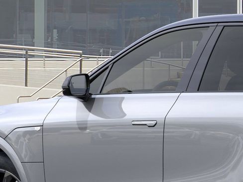 New 2026 Cadillac Lyriq V image 12