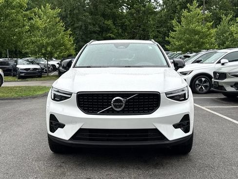 Used 2026 Volvo XC40 B5 Plus AWD/4WD image 15