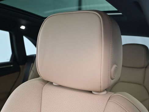 Certified 2026 Porsche Macan AWD/4WD image 20