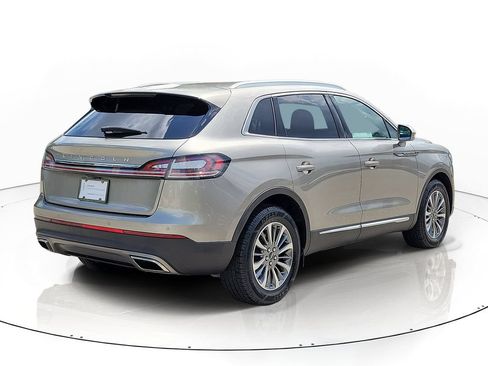 Certified 2023 Lincoln Nautilus FWD image 3