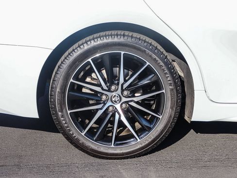 Certified 2024 Toyota Camry SE FWD image 9