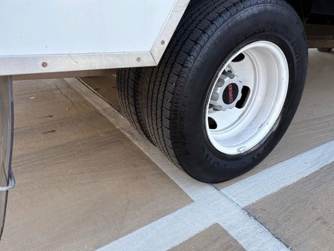 Used 2020 GMC Savana 3500 Extended w/ Driver Convenience Package image 30