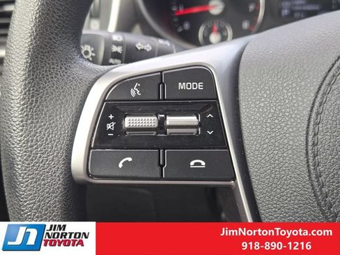 Used 2019 Kia Sorento AWD V6 image 27
