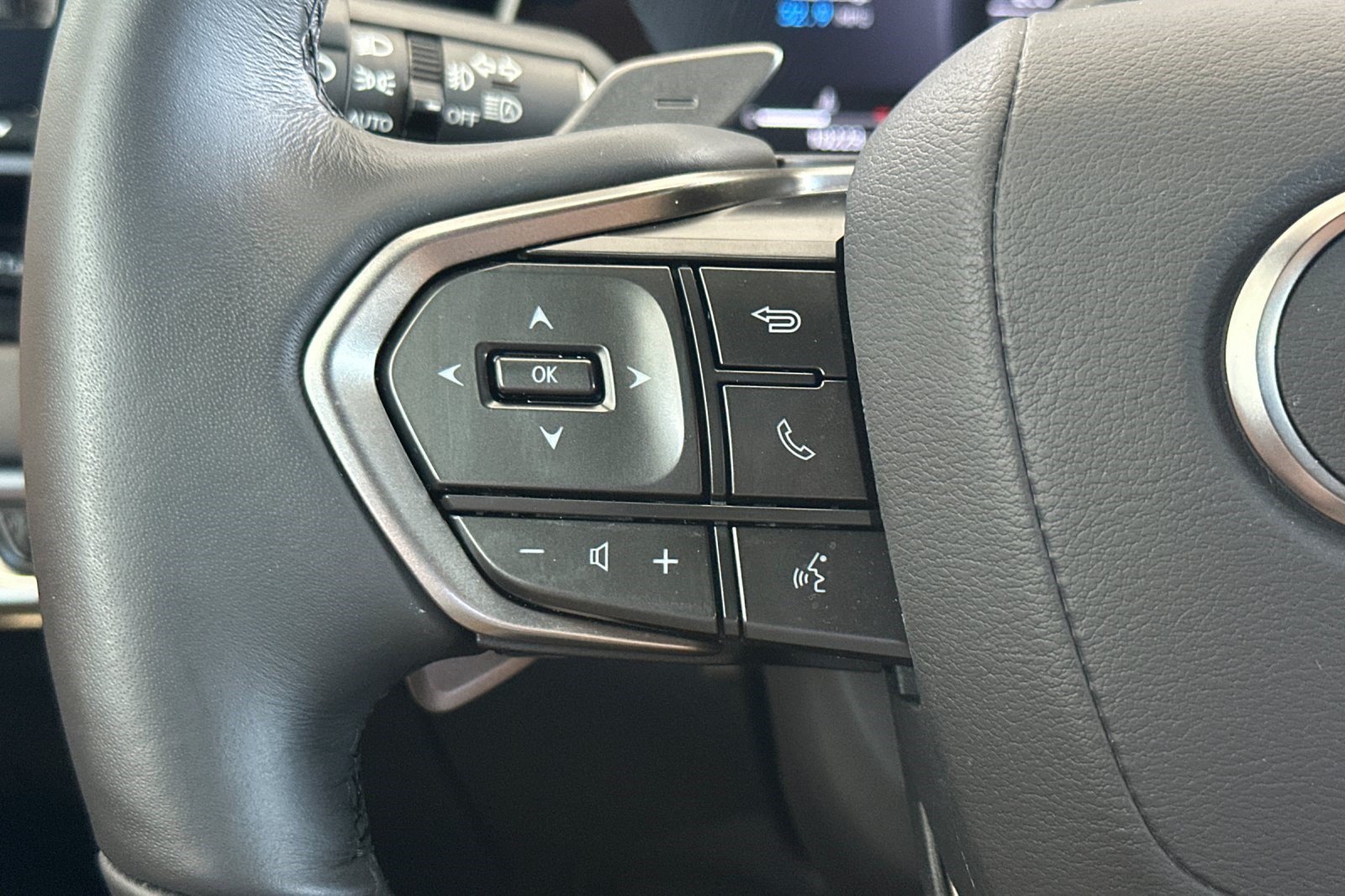 Certified 2026 Lexus RX 350h w/ Convenience Package AWD/4WD image 30