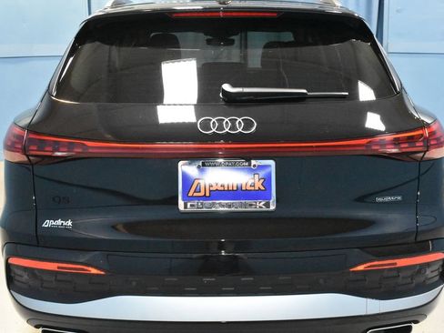 Certified 2025 Audi Q5 Premium w/ Convenience Package AWD/4WD image 24