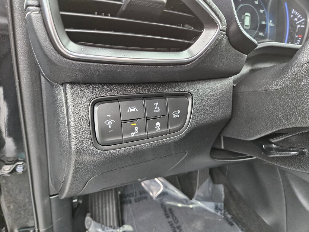 Used 2019 Hyundai Santa Fe AWD image 24