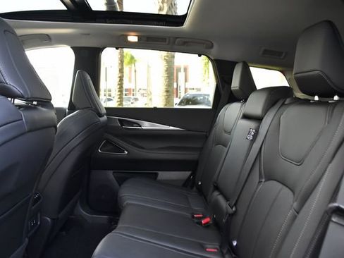 New 2026 INFINITI QX60 Luxe w/ Cargo Package image 25