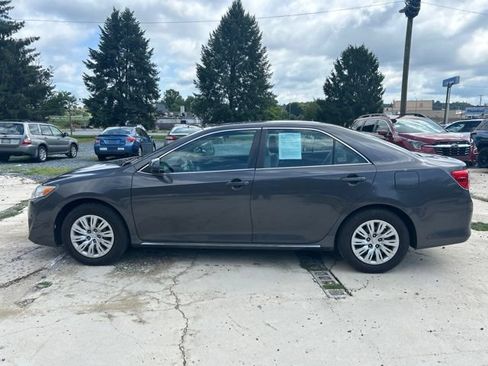 Used 2012 Toyota Camry LE FWD image 6