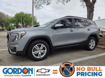 Used 2024 GMC Terrain SLE w/ Driver Convenience Package
