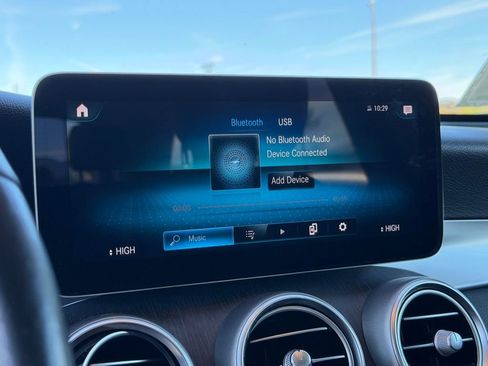 Used 2021 Mercedes-Benz GLC 300 image 29