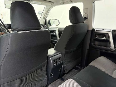 Certified 2016 Toyota 4Runner SR5 AWD/4WD image 25