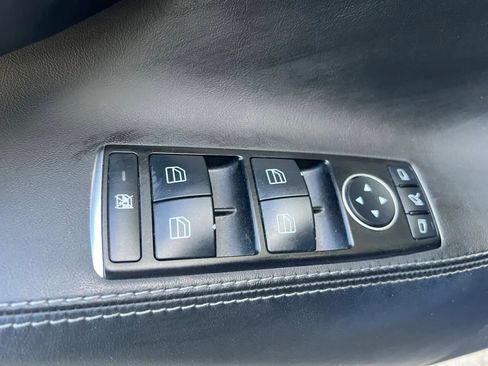 Used 2015 Tesla Model S 85D image 32