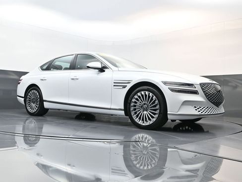 Used 2024 Genesis G80 image 20