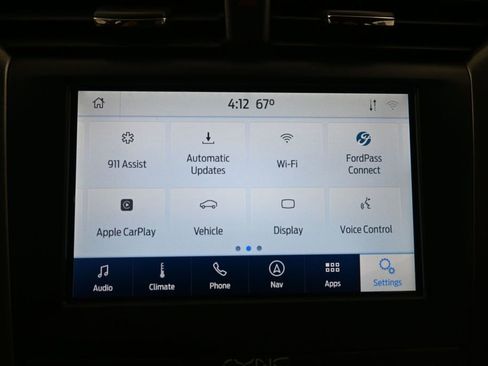 Used 2020 Ford Fusion SE FWD image 21