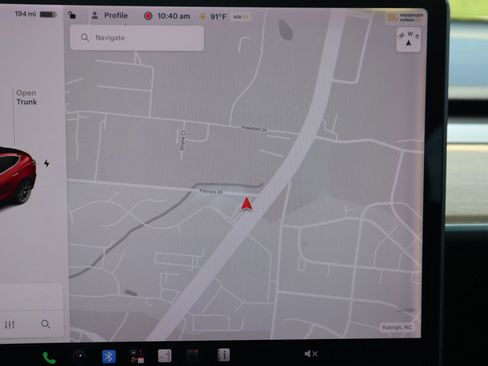 Used 2018 Tesla Model 3 Long Range AWD/4WD image 18